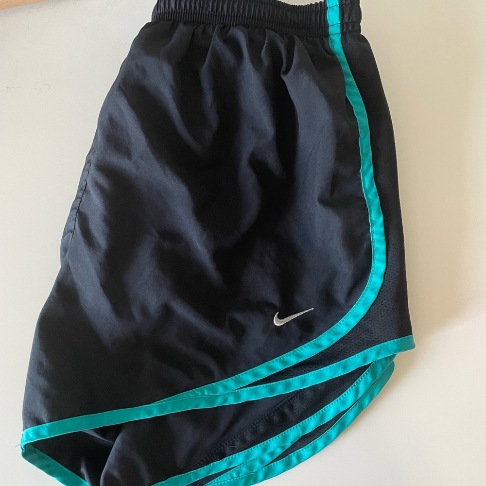Womens Nike tempo shorts. Size M